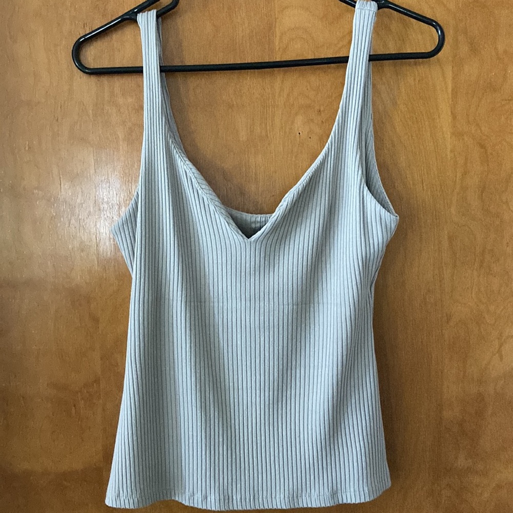 NWOT HM ♥️ Spring 2021 TankTop (Gorgeous Neckline!!) EUC ! Like NEW ✨🌟 Taupe